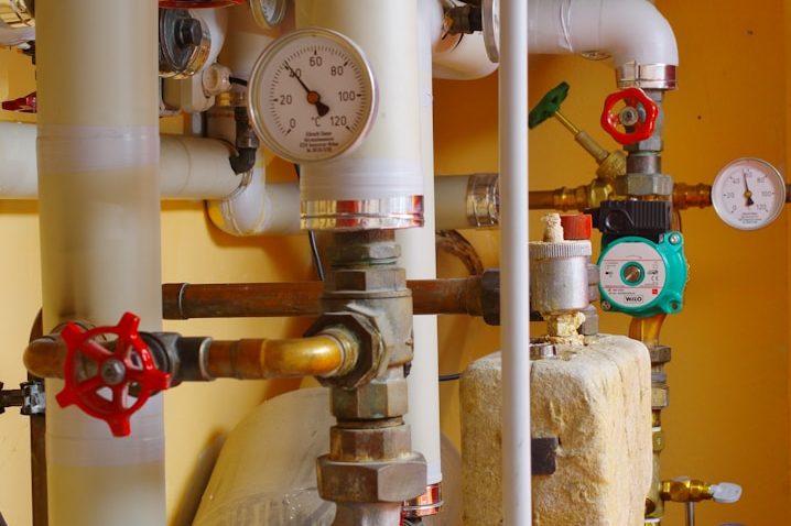 Heizlastberechnung für Neubau und Sanierung Heizlastberechnung nach DIN EN 12831 für Wohngebäude – Grundlage für effiziente Heizungsplanung